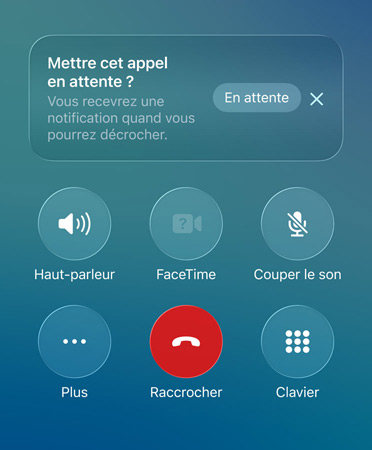 App Téléphone affichant la fonctionnalité Assistance de mise en attente en cours d’utilisation