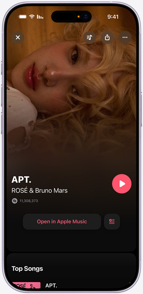 شاشة iPhone تعرض أغنية 