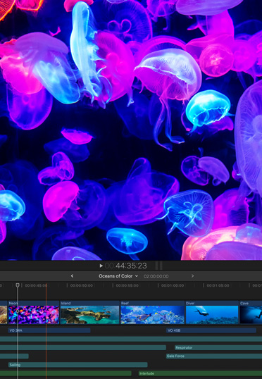 Un ordinateur de bureau Mac. L’app Final Cut Pro est affichée.