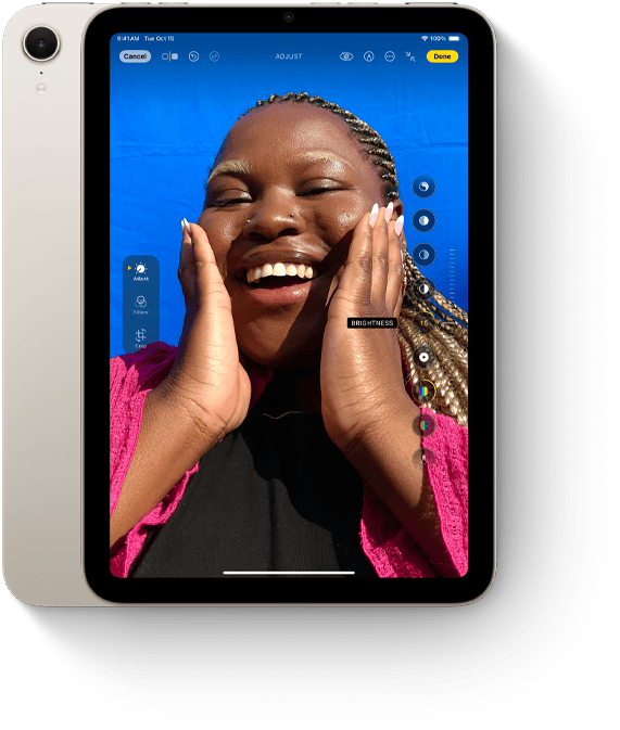 iPad mini σε κατακόρυφη προβολή που δείχνει το app Φωτογραφίες