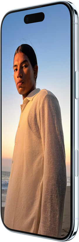 Gök Mavisi iPhone Air’in arkadan dış görünümü, üst kısımdaki plato alanında Fusion Ana kamera sistemi