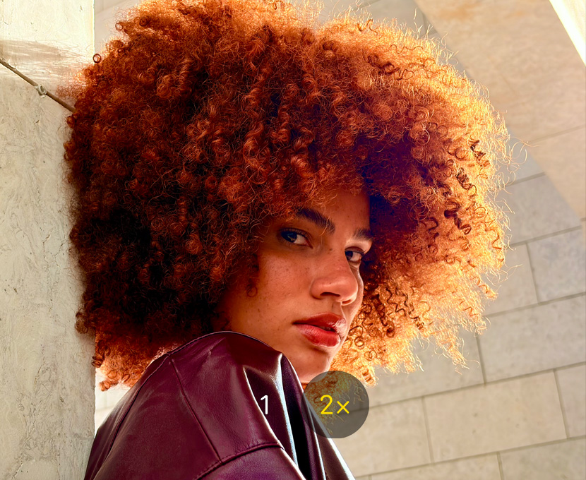 Bir kişinin 2 kat Telefoto kamera özelliğiyle çekilmiş fotoğrafı